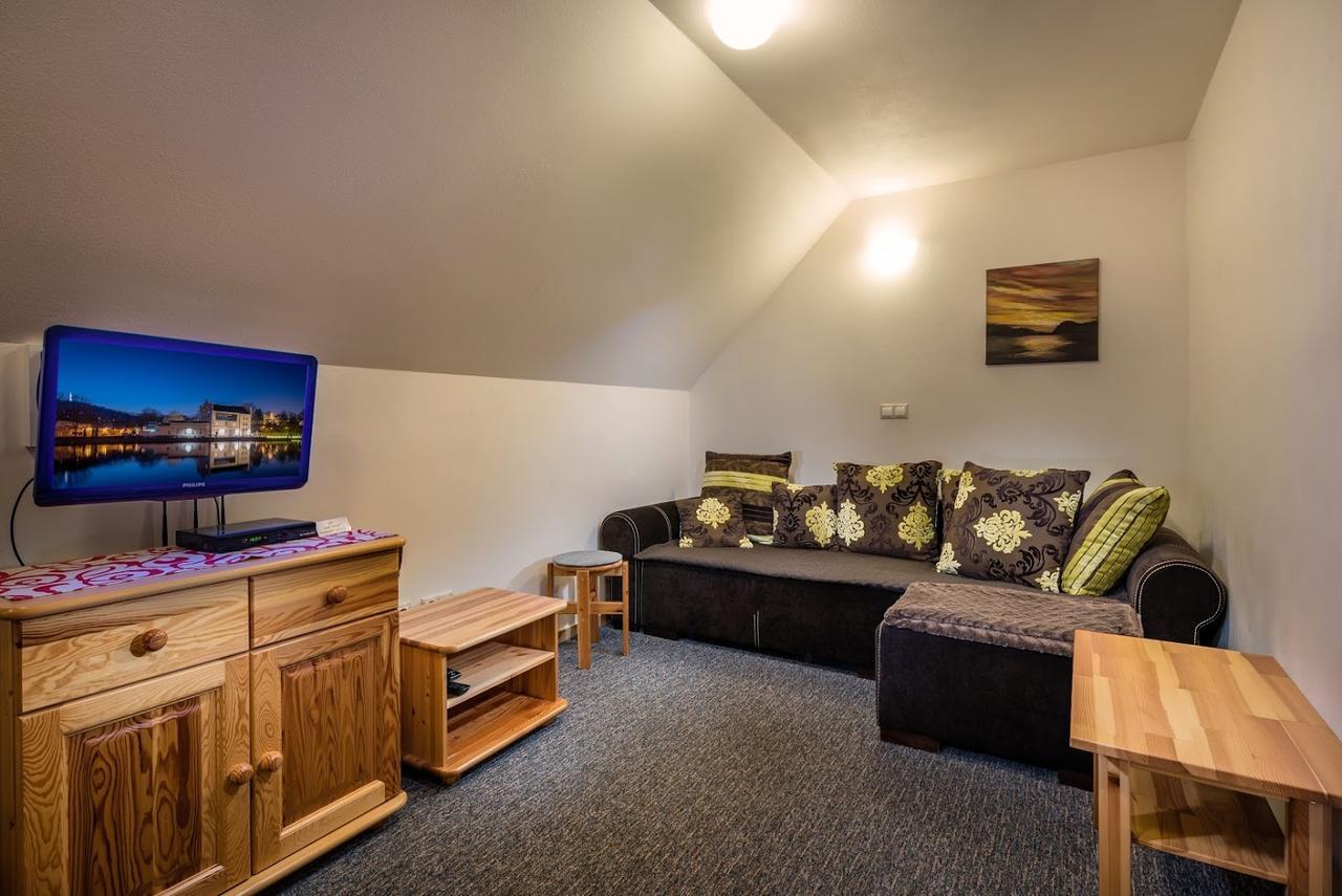 Guest House Privat Pod Lesom Pavcina Lehota  Luaran gambar